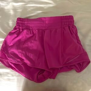 Hottie Hot Lululemon shorts, high rise 2.5 inch, size 4